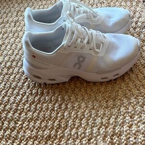 ON Women's White Sneakers